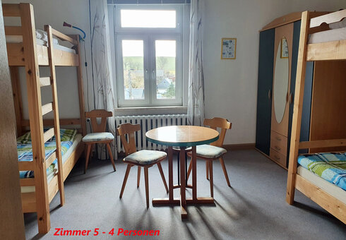 Zimmer 5 für 4 Personen