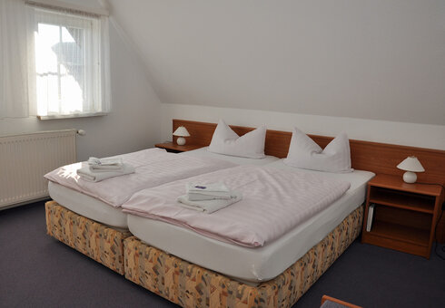 Blick in ein Doppelzimmer