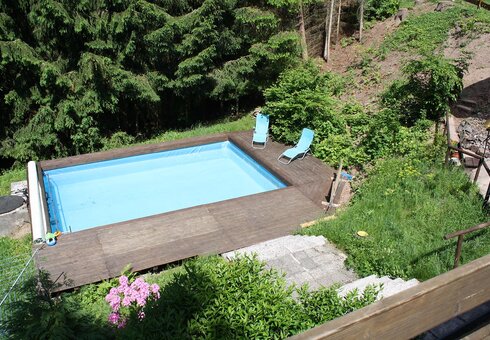 mit Pool