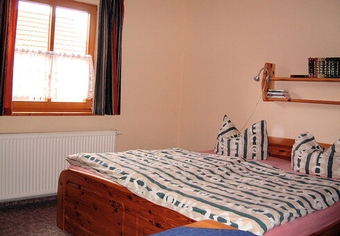 Blick in ein Schlafzimmer