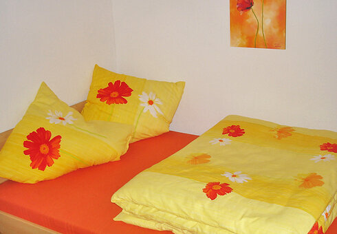 Blick in ein Schlafzimmer