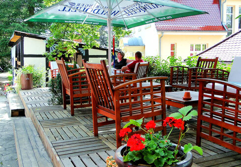 Terrasse vom dazugehörigen Hotel Kapelle