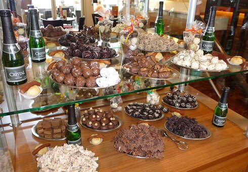 Kleine Pralinenbar im Cafe