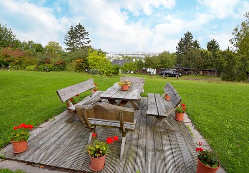 weitere Terrasse auf dem Grundstück