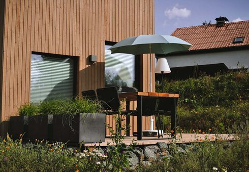 Wiesenglück Terrasse Tiny Haus 2