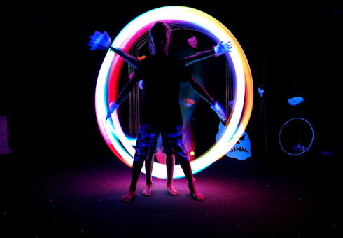 Schwarzlicht-Theater
