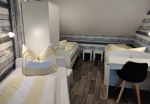 Schlafzimmer Fewo mit 3 Einzelbetten