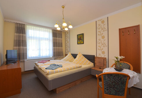 Blick in ein Gästezimmer