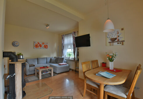 Ferienwohnung 2 (Wohn-Esszimmer)
