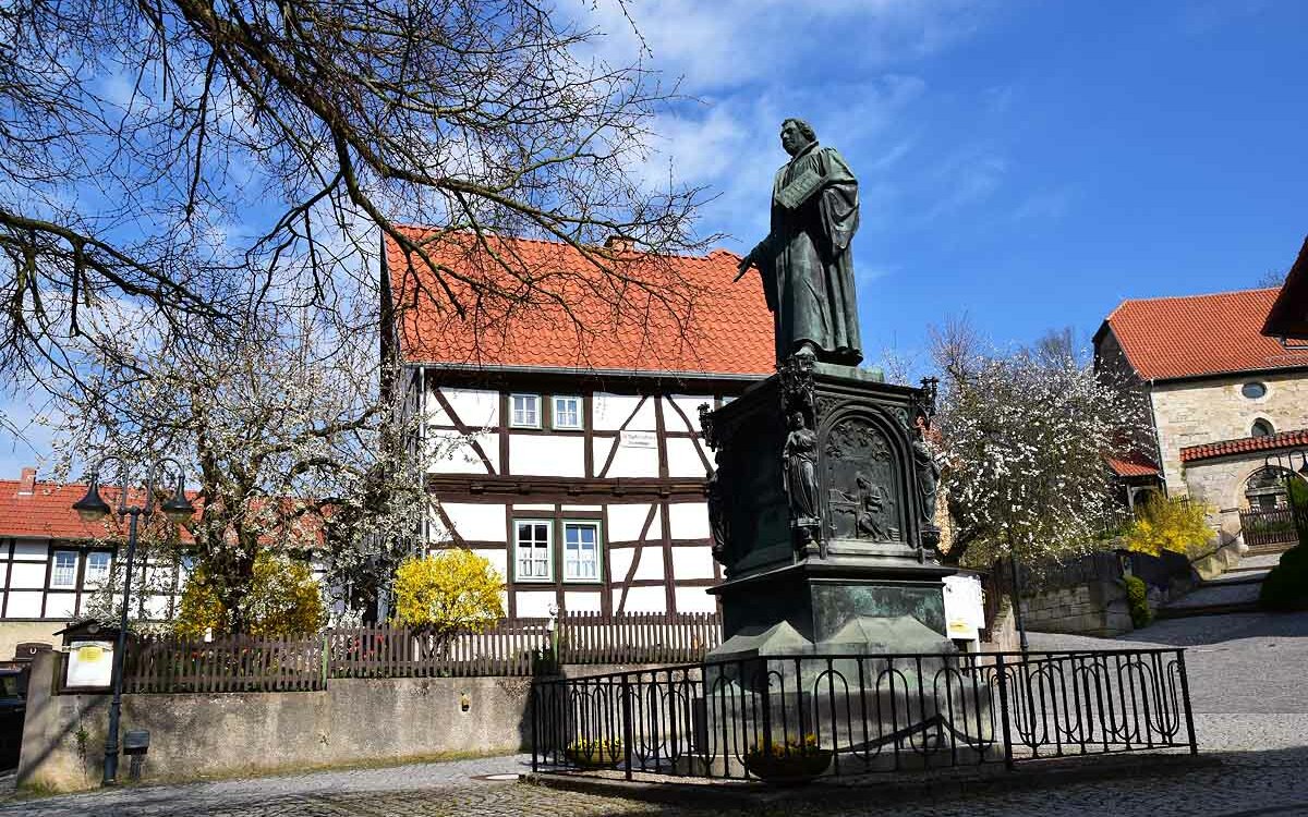 Ferienwohnungen-Lutherstammhaus-Moehra-Panorama