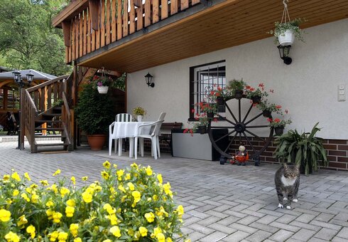 Terrasse mit weiteren Sitzmöglichkeiten