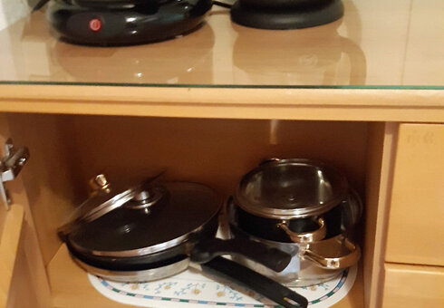 Blick in den Küchenschrank