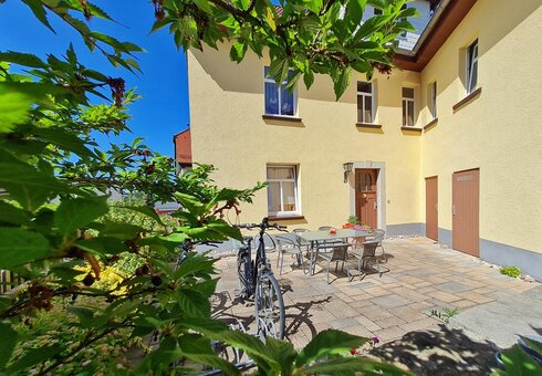 Ferienwohnungen Bad Klosterlausnitz ***