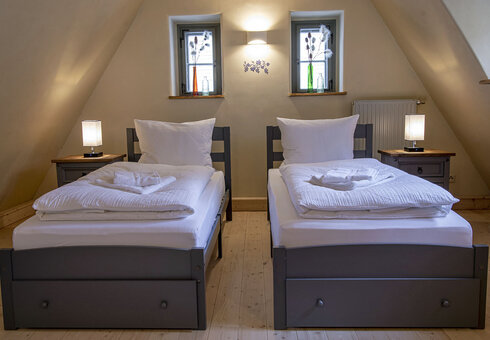 Schlafzimmer mit Einzelbetten