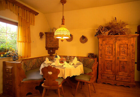 Gemütlicher Tisch im Restaurant