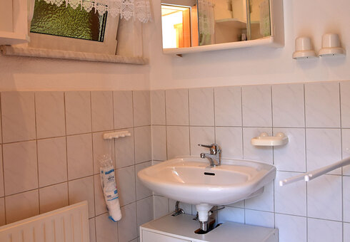 Bad mit Dusche / WC