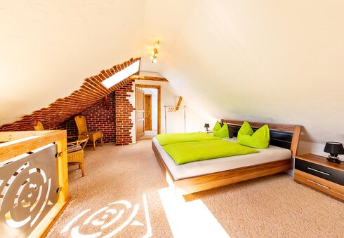 Ferienwohnung Galerie (Schlafzimmer 1)