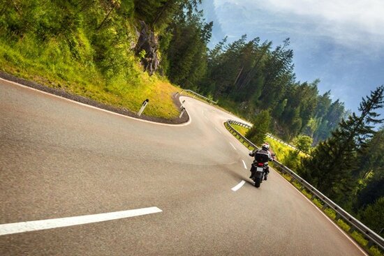 Kurvenspaß für Motorradfans