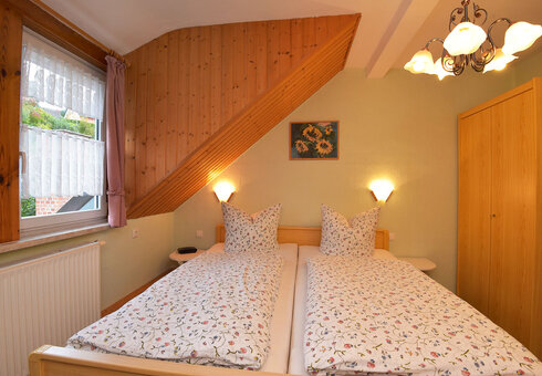 Doppelzimmer (Heide-Blick)