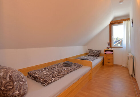 Schlafzimmer 2