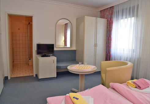 Blick in ein Doppelzimmer