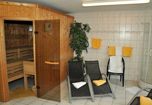 Wohlfühlbereich mit Sauna