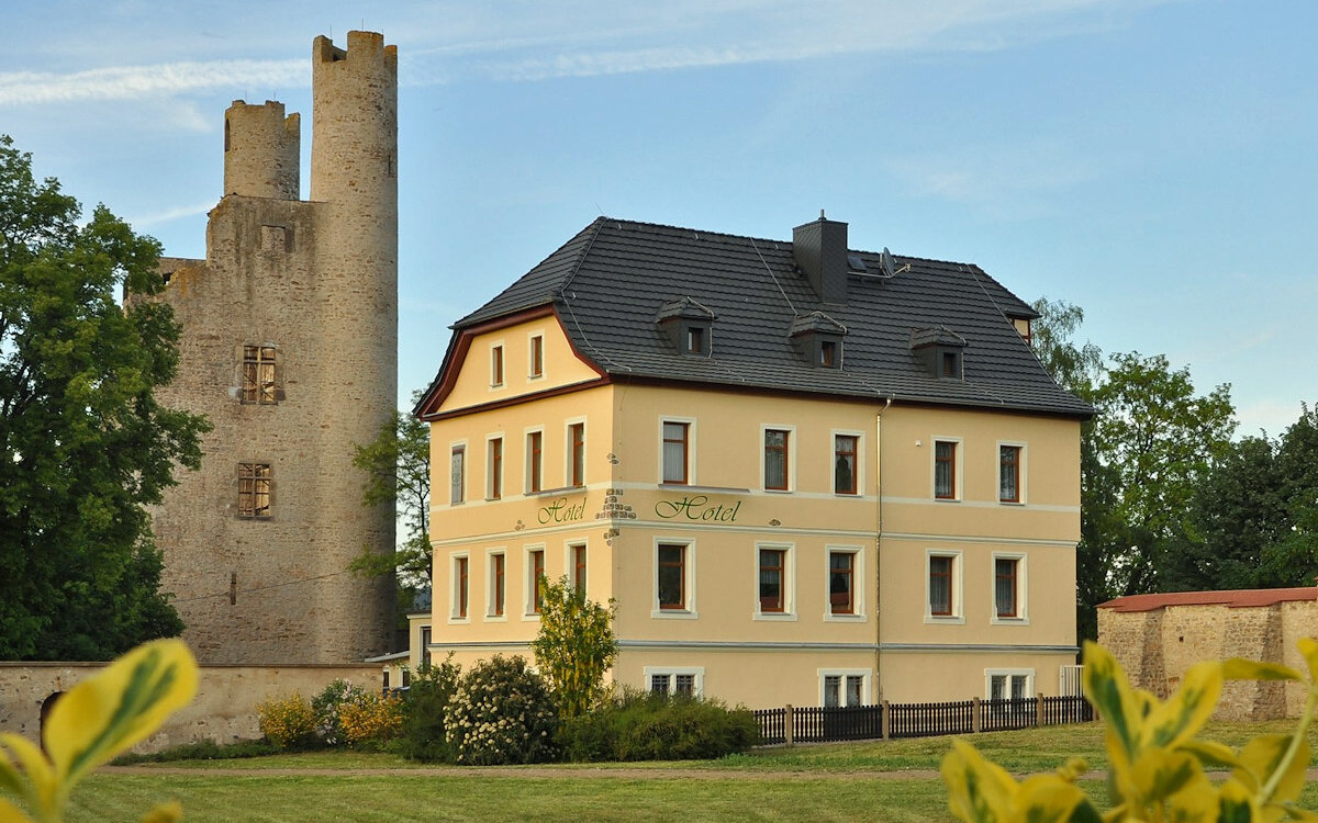 Hotel-Am-Hohen-Schwarm-Saalfeld-Panorama
