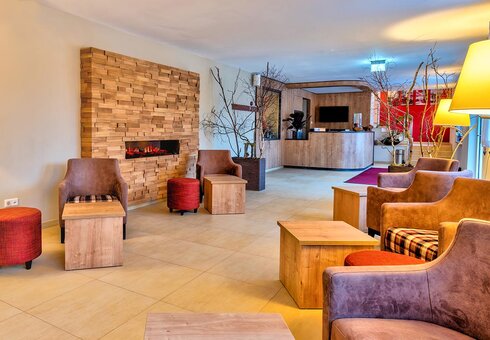 Lobby mit Rezeption