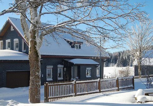 Winteransicht vom Ferienhaus
