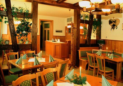 Im Restaurant, Jägerzimmer
