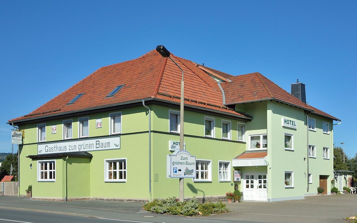 Hotel-Zum-gruenen-Baum-Sonneberg-Panorama