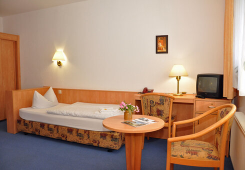 Blick in ein Zweibettzimmer