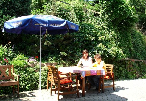 Entspannen Sie im Biergarten