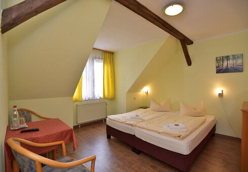 Blick in ein Doppelzimmer