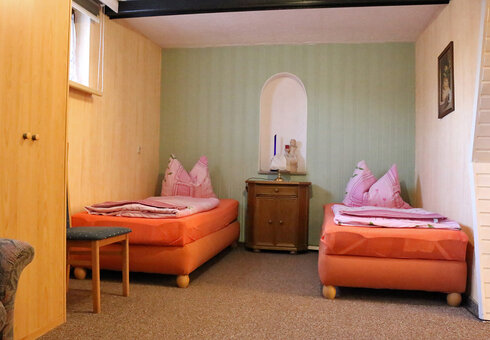 Blick in ein Schlafzimmer