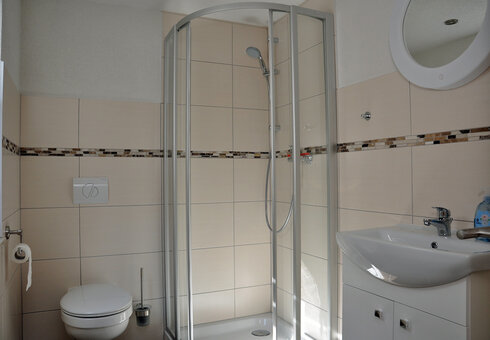 Beispiel Bungalow (Dusche/WC)