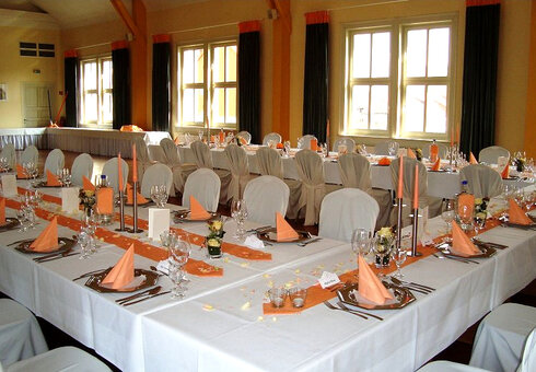 Festlich gedeckter Tisch