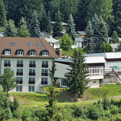 Waldhotel Feldbachtal, Lichte