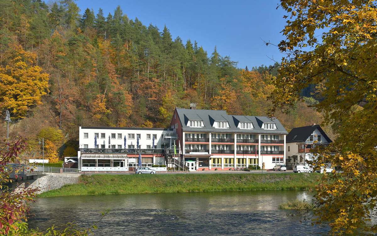 Hotel-am-Schlossberg-Ziegenrueck-Panorama