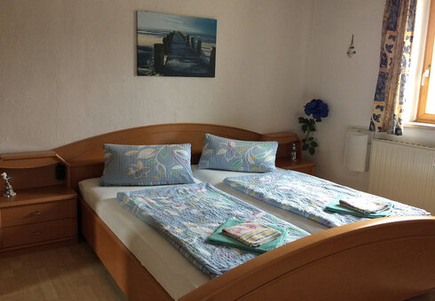 Fewo - Schlafzimmer modern