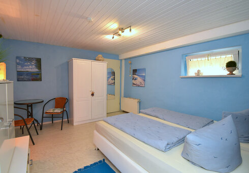 Schlafzimmer 2