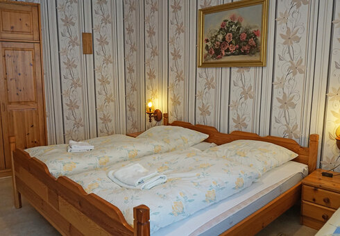 Blick in ein Schlafzimmer
