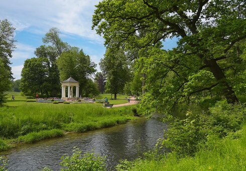 Schlosspark Tiefurt mit Fluss Ilm