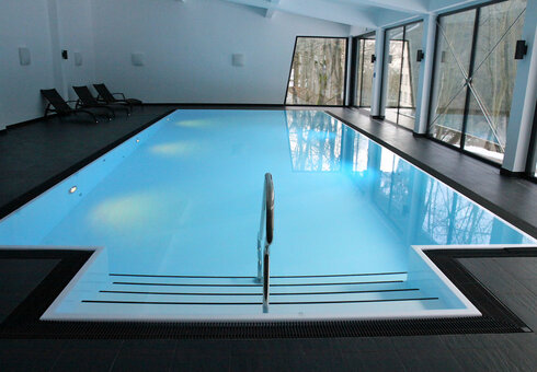 hoteleigenes Hallenbad