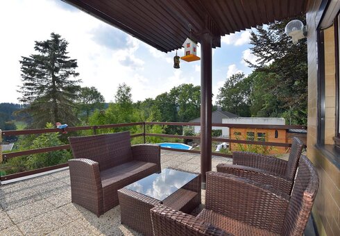 überdachte Terrasse