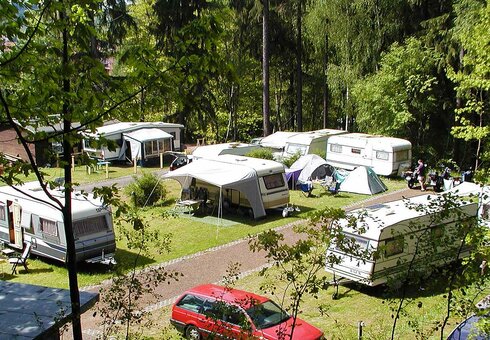 Standplätze für Caravans & Wohnmobile