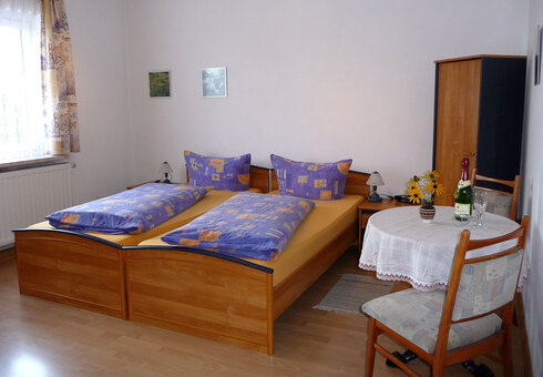 Blick in ein Gästezimmer