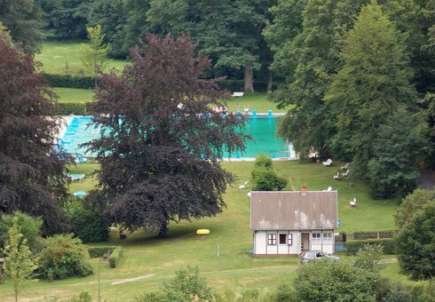 Schwimmbad in der Nähe