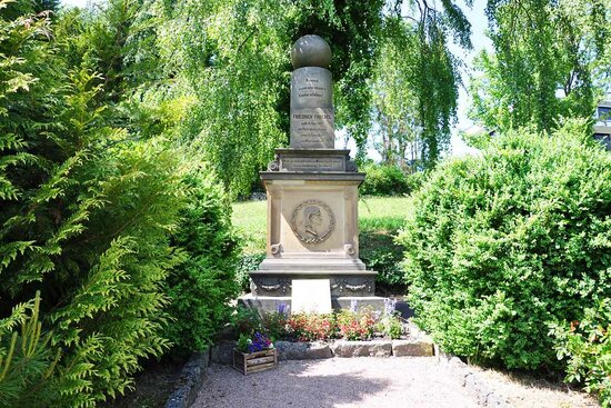 Fröbelgrabstätte in Schweina