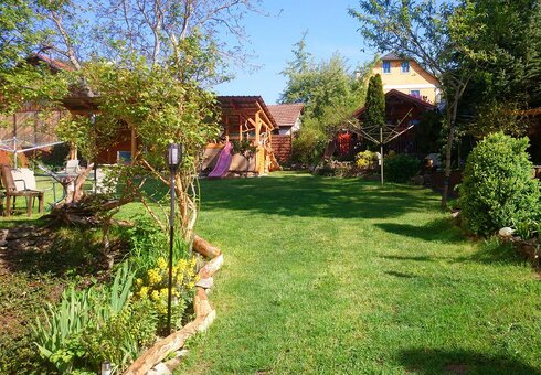 Garten mit Liegewiese